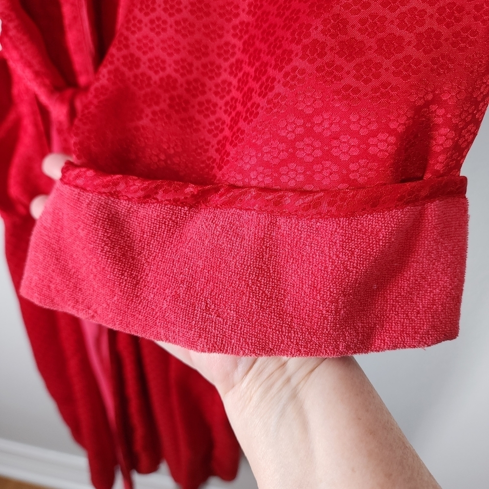VICTORIA'S SECRET GOLD LABEL ROBE - Picture 5 of 8